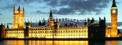 Big Ben and houses of parliament at night