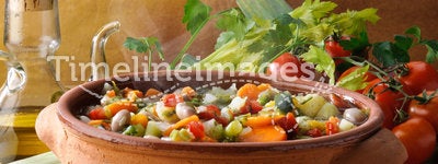 Steaming vegetables soup