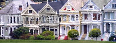 Victorian homes and San Francisco skyline
