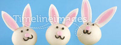 Easter bunny cake pops