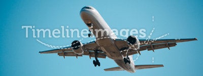 Boeing 767 Overhead