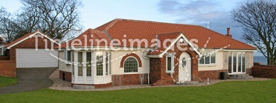 Bungalow with garage