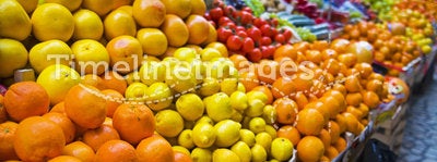 Fresh fruits market