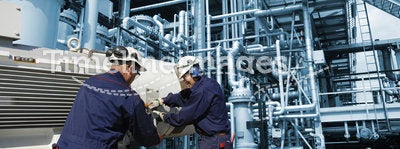 Workers, machinery, oil and gas industry