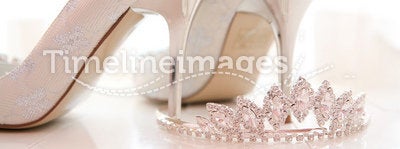 Bridal shoes and tiara