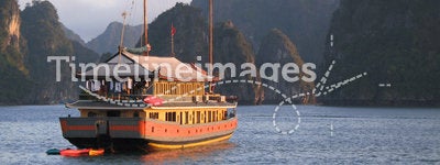 Junk cruise on Halong Bay, Vietnam