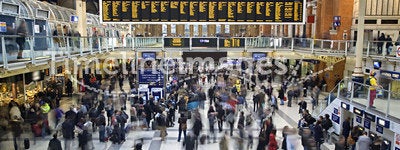 Liverpool Street station at rush hour